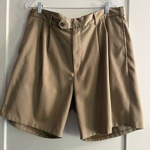 Jack Nicklaus Pleated Khaki Golf Shorts (Size 38)
